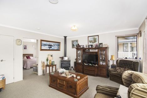 Photo of property in 19 Treeton Place, Wakefield, 7025