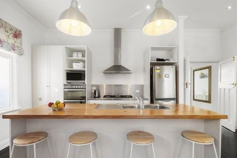 Photo of property in 28 Trent Street, Island Bay, Wellington, 6023