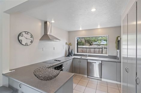 Photo of property in 2/113 Estuary Road, South New Brighton, Christchurch, 8062