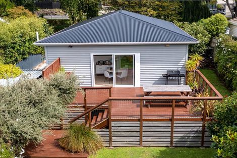 Photo of property in 215 Waimea Terrace, Beckenham, Christchurch, 8023