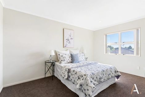 Photo of property in 8 Lime Crescent, Papakura, 2110