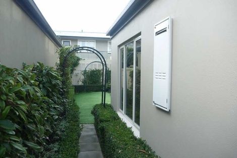 Photo of property in 2 Clissold Street, Merivale, Christchurch, 8014