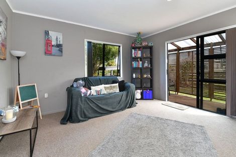 Photo of property in 31 Puriri Street, Helensville, 0800