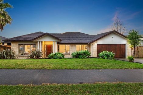 Photo of property in 29 Sapperton Drive, Henderson, Auckland, 0612