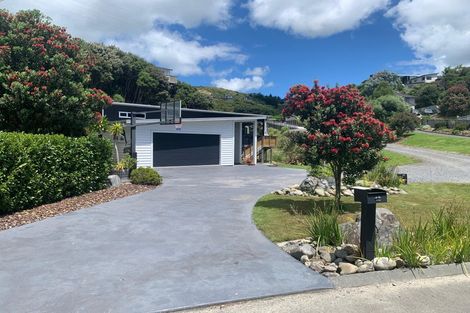 Photo of property in 12 Botany Lane, Whitby, Porirua, 5024