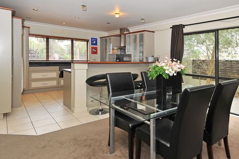 Photo of property in 257 Hill Road, The Gardens, Auckland, 2105
