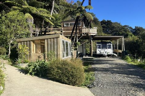 Photo of property in 1742 Queen Charlotte Drive, Linkwater, Picton, 7281