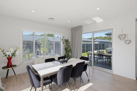 Photo of property in 18 Petrel Close, Paraparaumu Beach, Paraparaumu, 5032
