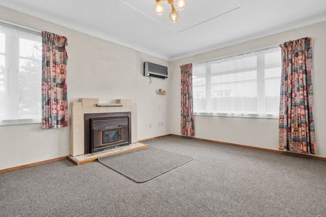 Photo of property in 25 Victoria Street, Carterton, 5713