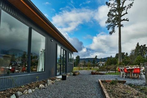 Photo of property in 2 Williams Drive, Fox Glacier, 7886