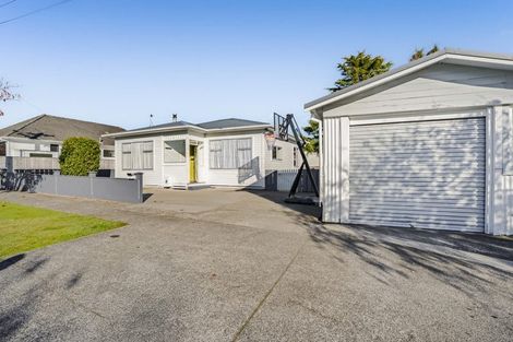 Photo of property in 10 Mahoe Street, Strandon, New Plymouth, 4312