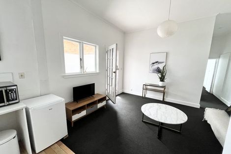 Photo of property in 3/24 West End Road, Herne Bay, Auckland, 1022