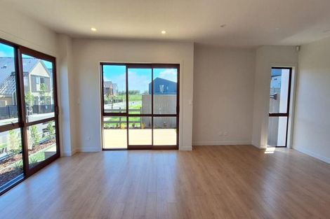 Photo of property in 55 Maungakaraka Road, Karaka, 2580