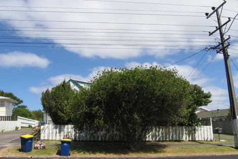 Photo of property in 2/209 Eskdale Road, Birkenhead, Auckland, 0626