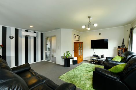 Photo of property in 28 Coleridge Place, Stoke, Nelson, 7011