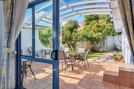 Photo of property in 33a Youngs Road, Papakura, 2110