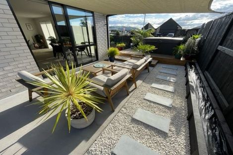 Photo of property in 2 Tiria Drive, Papamoa Beach, Papamoa, 3118