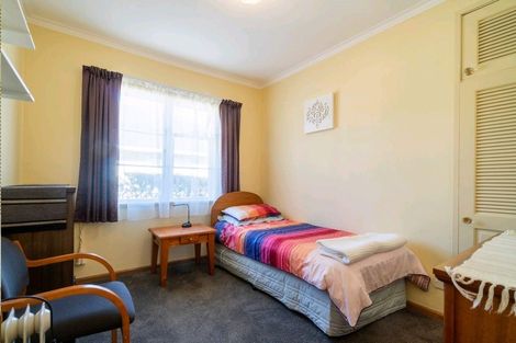 Photo of property in 6 Hinau Street, Tawa, Wellington, 5028