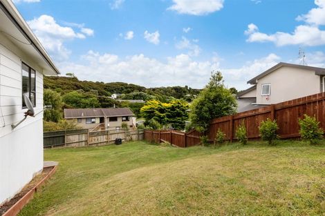 Photo of property in 49a Albatross Close, Whitby, Porirua, 5024