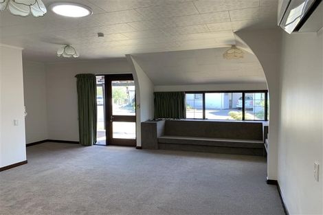 Photo of property in 2 Oaks Lane, Motueka, 7120