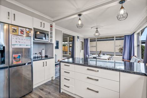 Photo of property in 98 Salford Street, Windsor, Invercargill, 9810