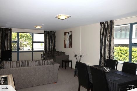 Photo of property in 21/3 Maunganui Road, Mount Maunganui, 3116