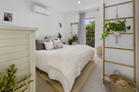 Photo of property in 3/57 Lake Road, Devonport, Auckland, 0624