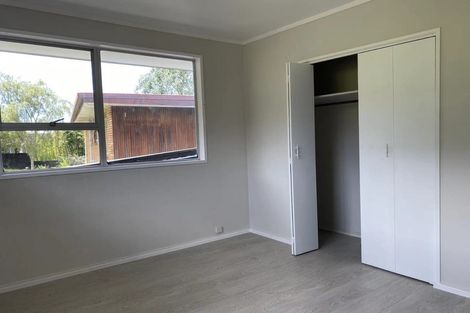 Photo of property in 2/663 Beach Road, Rothesay Bay, Auckland, 0630