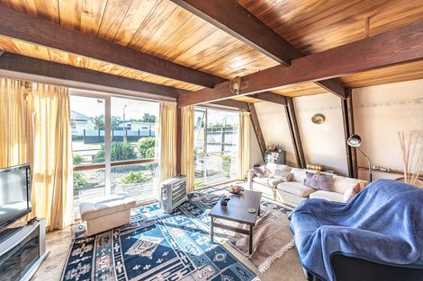 Photo of property in 5 Ashton Terrace, Castlecliff, Whanganui, 4501