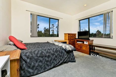 Photo of property in 46 Vintage Drive, Henderson, Auckland, 0612