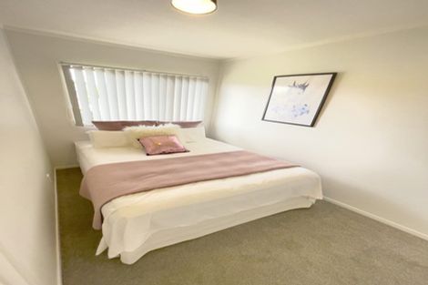 Photo of property in 4/773 Beach Road, Browns Bay, Auckland, 0630