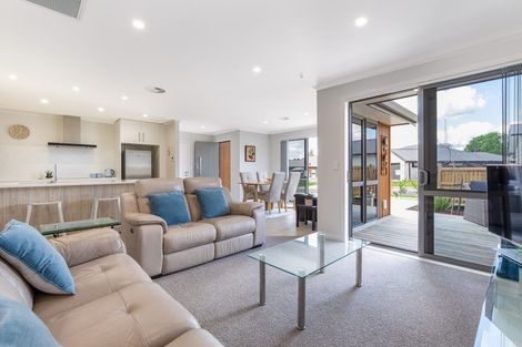 Photo of property in 15 Clifford Close, Leamington, Cambridge, 3432