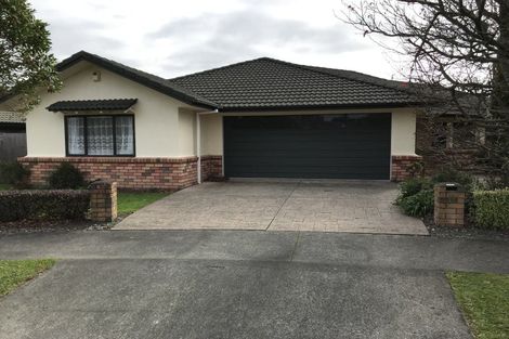 Photo of property in 19 Greenwood Place, Fitzherbert, Palmerston North, 4410
