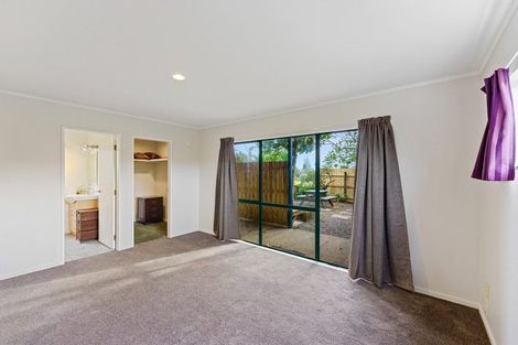 Photo of property in 8 Trig Hill Terrace, Waikanae Beach, Waikanae, 5036