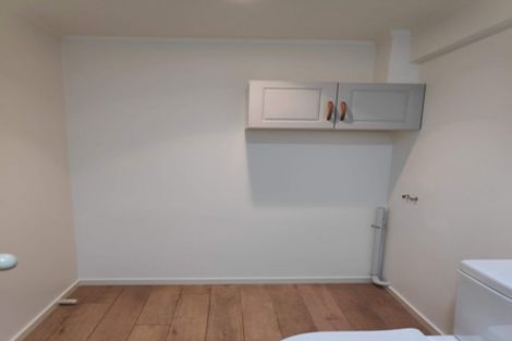 Photo of property in 34 Archers Road, Glenfield, Auckland, 0629