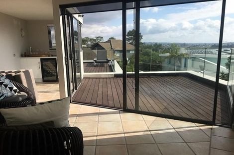 Photo of property in 49a Renoir Street, West Harbour, Auckland, 0618