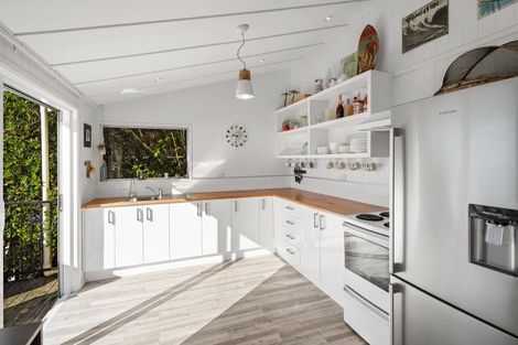 Photo of property in 26 Moody Street, Gore Bay, Cheviot, 7383