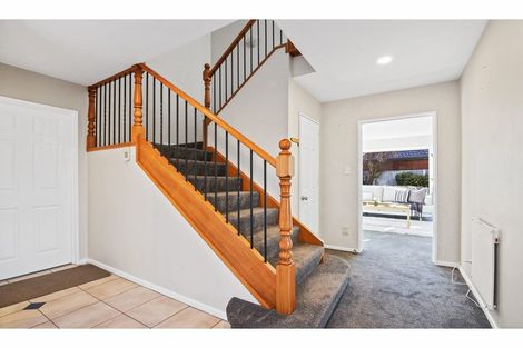 Photo of property in 2 Hatfield Place, Avonhead, Christchurch, 8042