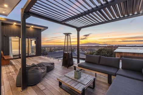 Photo of property in 74 Kotare Street, Waikanae, 5036