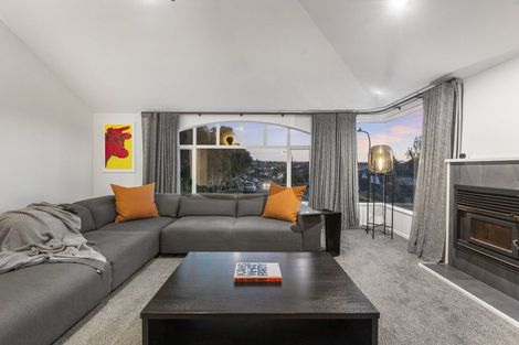 Photo of property in 11 Chedworth Drive, Glenfield, Auckland, 0629