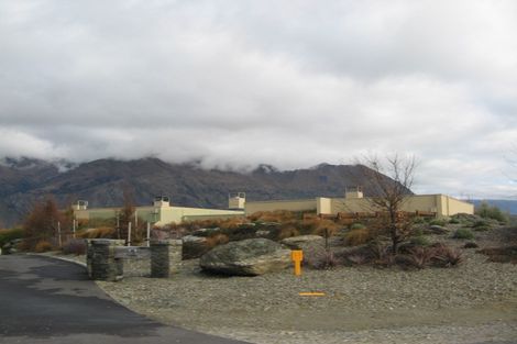 Photo of property in 260 Beacon Point Road, Wanaka, 9305