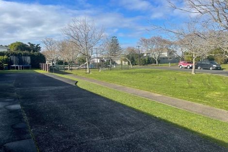 Photo of property in 1/77 Tiraumea Drive, Pakuranga, Auckland, 2010
