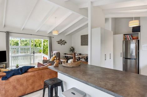 Photo of property in 18c Titoki Road, Waikanae Beach, Waikanae, 5036