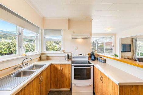 Photo of property in 70 Wood Street, Wainuiomata, Lower Hutt, 5014