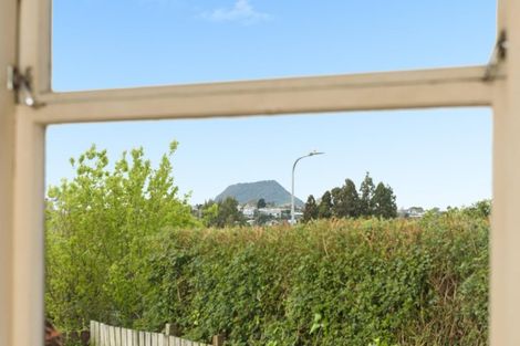 Photo of property in 34 Woodford Avenue, Brookfield, Tauranga, 3110