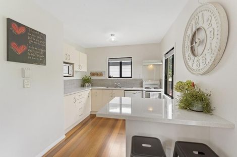 Photo of property in 41 Elizabeth Street, Waikanae, 5036