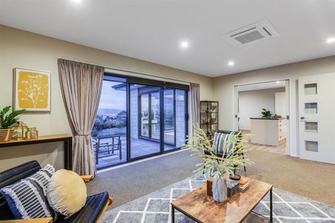 Photo of property in 9 Glenorchy Way, Aotea, Porirua, 5024