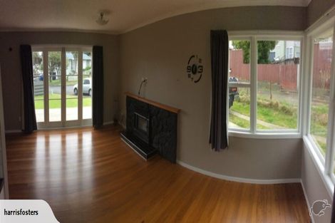 Photo of property in 54 Batchelor Street, Newlands, Wellington, 6037