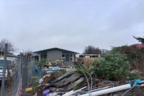 Photo of property in 212 Wainoni Road, Avondale, Christchurch, 8061