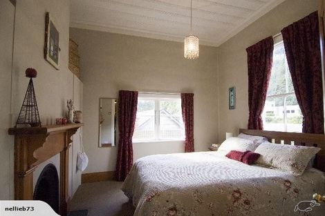 Photo of property in 98 Milton Road, Bluff Hill, Napier, 4110